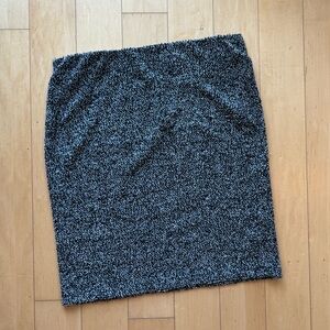 1X Bouclé knit pencil skirt